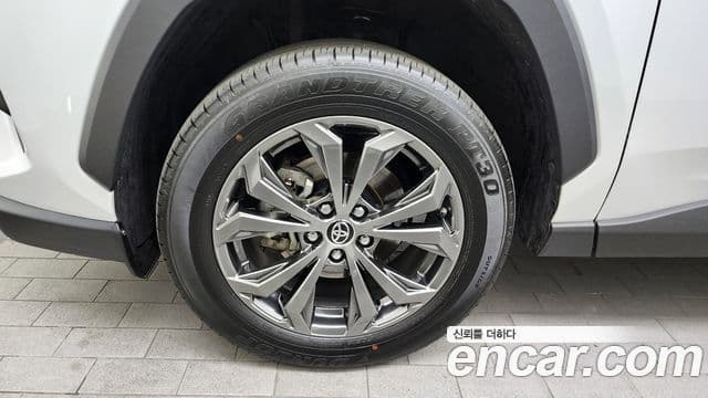 Toyota RAV4 5세대 2.5 4WD гибрид LTD, 2024 все фото