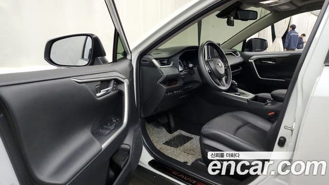 Toyota RAV4 5세대 2.5 4WD гибрид LTD, 2024 10