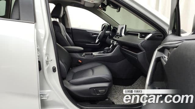 Toyota RAV4 5세대 2.5 4WD гибрид LTD, 2024 11