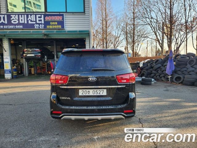 Kia The / новый New Carnival Luxury, 2019 4