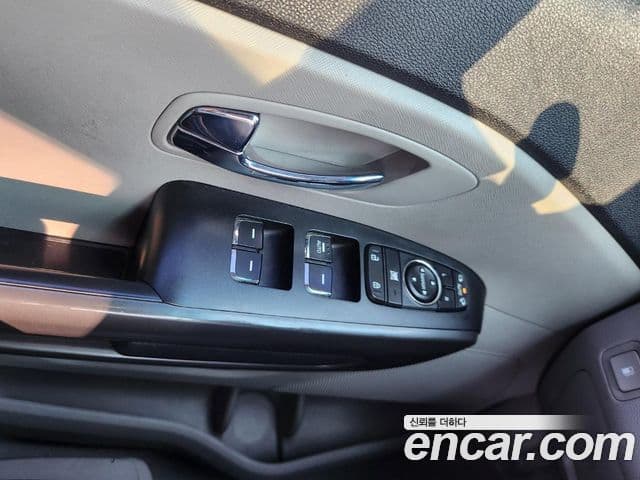 Kia The / новый New Carnival Luxury, 2019 все фото