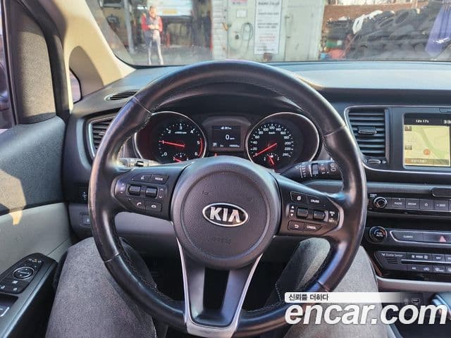 Kia The / новый New Carnival Luxury, 2019 10