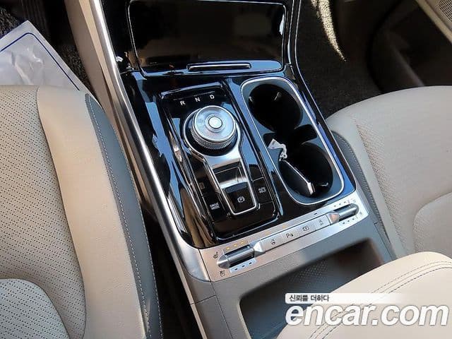 Kia Carnival 4세대 Signature, 2023 11