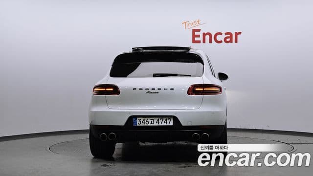 Porsche Macan 95B, 2018 4