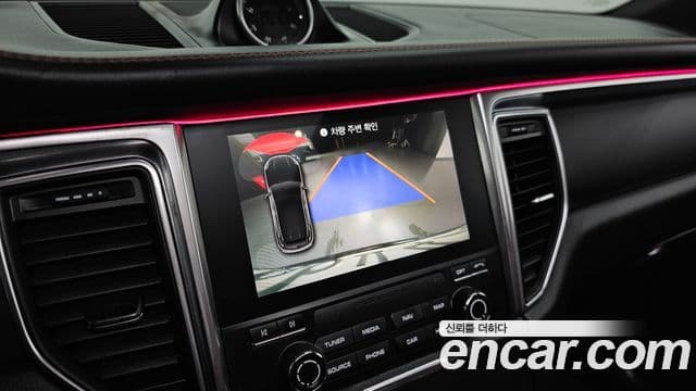 Porsche Macan 95B, 2018 15