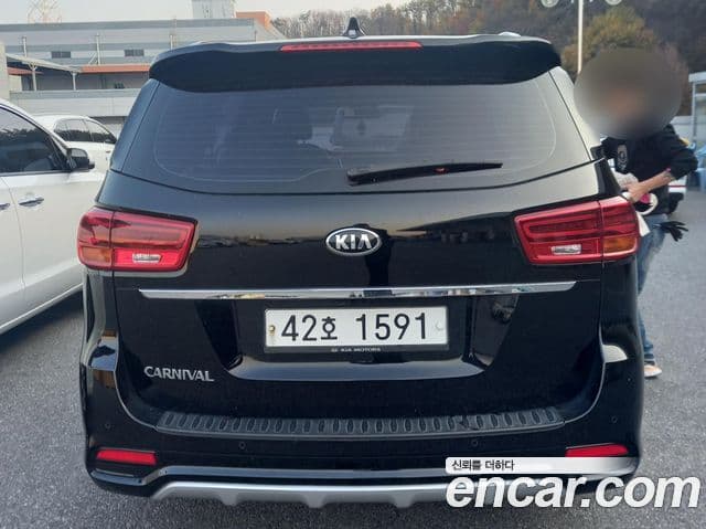 Kia The / новый New Carnival Luxury, 2019 4
