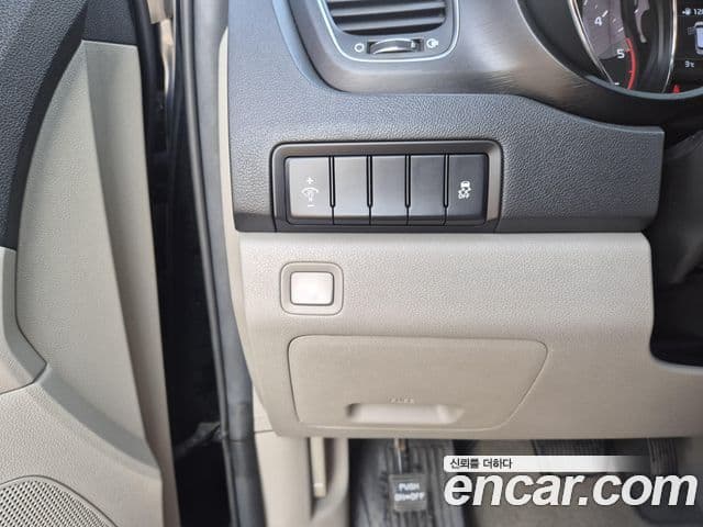 Kia The / новый New Carnival Luxury, 2019 6