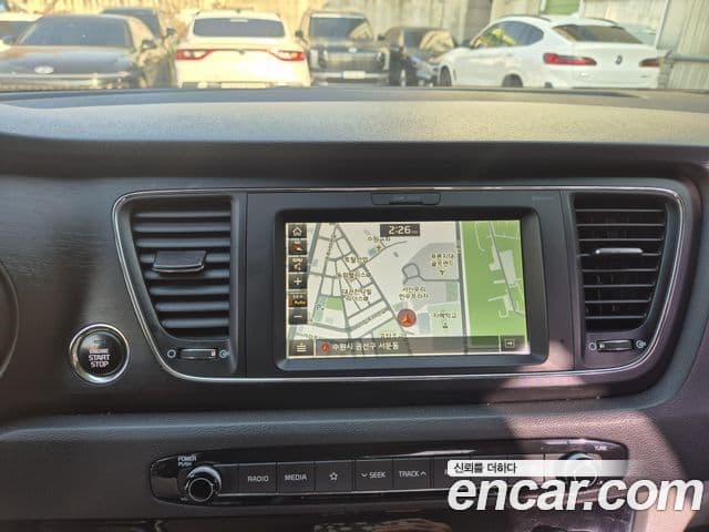 Kia The / новый New Carnival Luxury, 2019 10