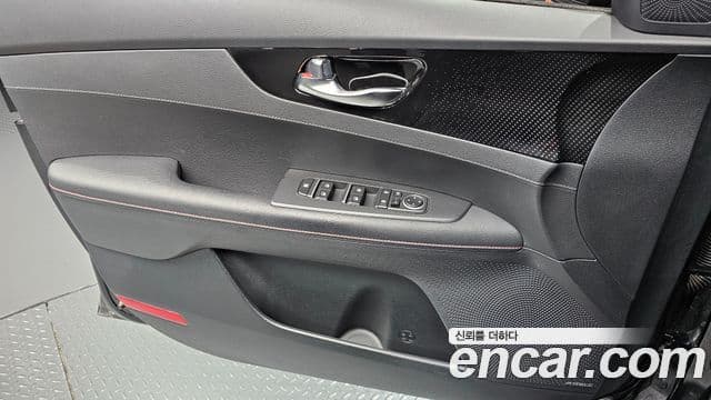 Kia The / новый New K3 2세대 Signature, 2024 14