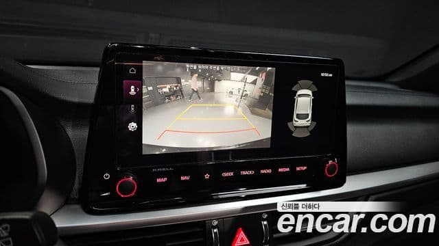 Kia The / новый New K3 2세대 Signature, 2024 17