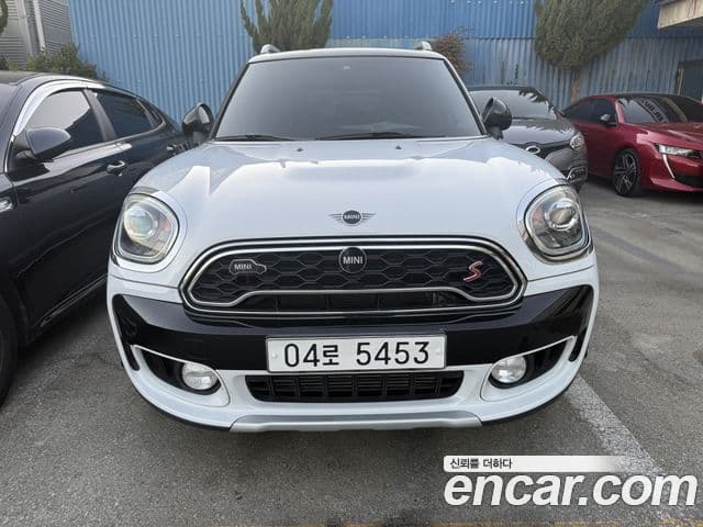 Mini Cooper S Countryman 2세대, 2018 3
