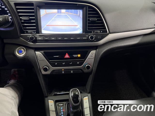 Hyundai Avante AD 1.6 GDI Value Plus, 2017 15