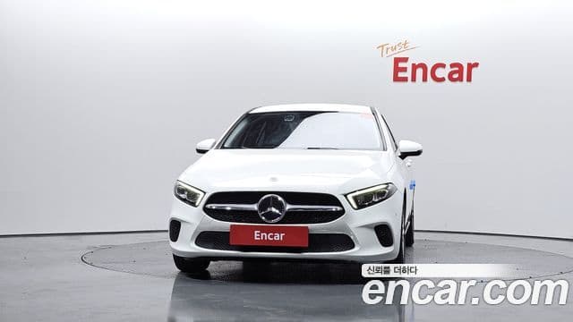 Mercedes-Benz A-класс W177 A220 седан, 2020 3