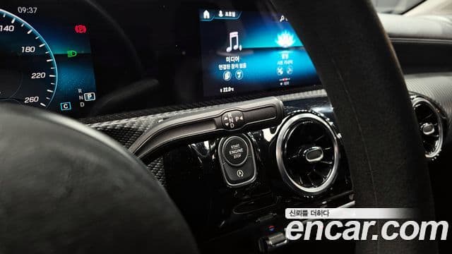 Mercedes-Benz A-класс W177 A220 седан, 2020 9