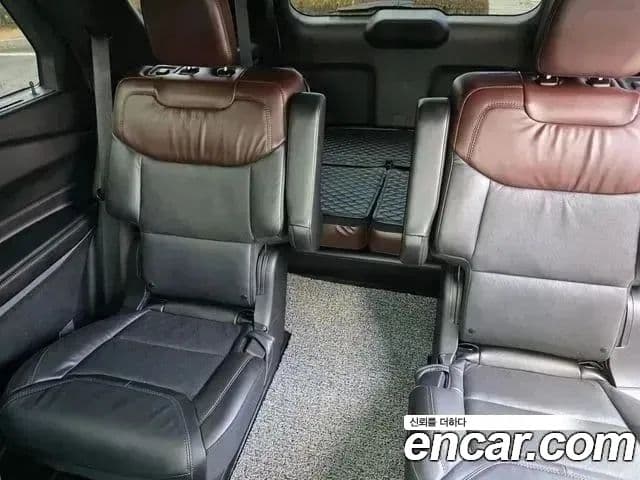 Ford Explorer 6세대 3.0 Platinum 4WD, 2022 13