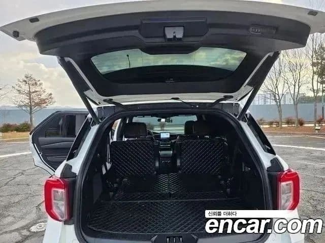 Ford Explorer 6세대 3.0 Platinum 4WD, 2022 15