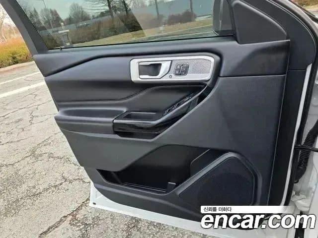 Ford Explorer 6세대 3.0 Platinum 4WD, 2022 18