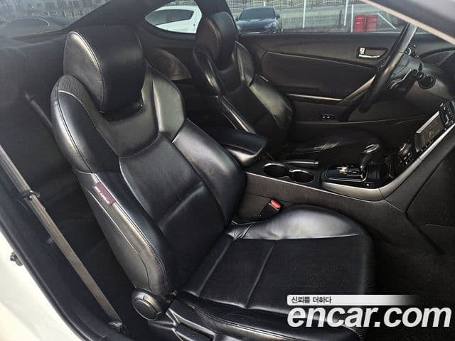 Hyundai Genesis купе 380 GT-P, 2011 11