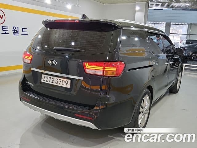 Kia All New Carnival Prestige, 2016 3