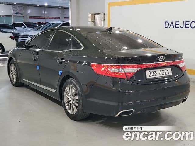 Hyundai Grandeur HG Modern, 2015 4