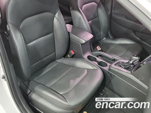 Hyundai Avante AD 1.6 GDI Value Plus, 2018 12