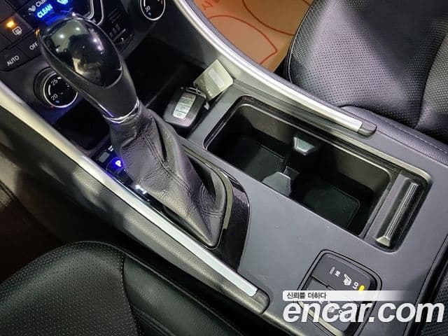 Hyundai YF Sonata Luxury, 2012 7