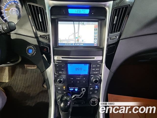 Hyundai YF Sonata Luxury, 2012 12