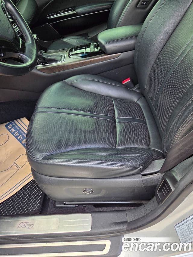 Kia K9 Prestige, 2013 9