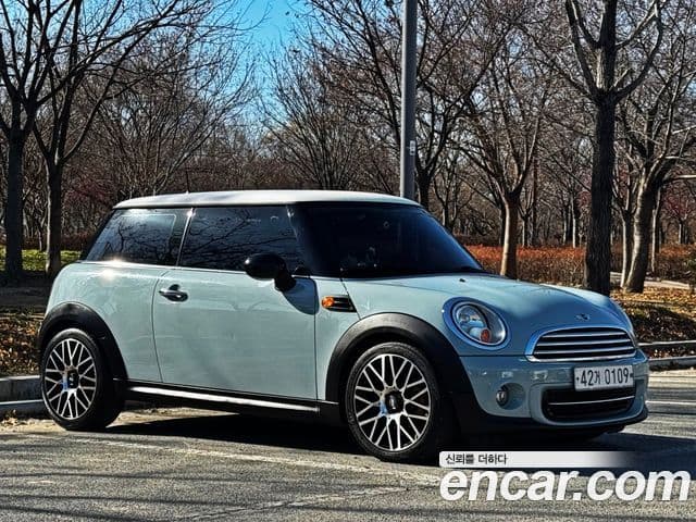 Mini Cooper SE, 2011 4
