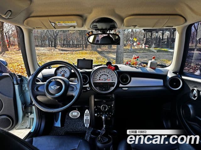 Mini Cooper SE, 2011 8