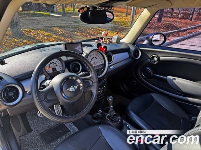 Mini Cooper SE, 2011 9