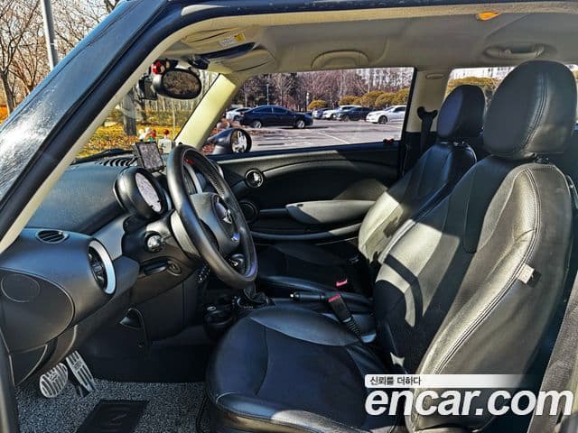 Mini Cooper SE, 2011 16