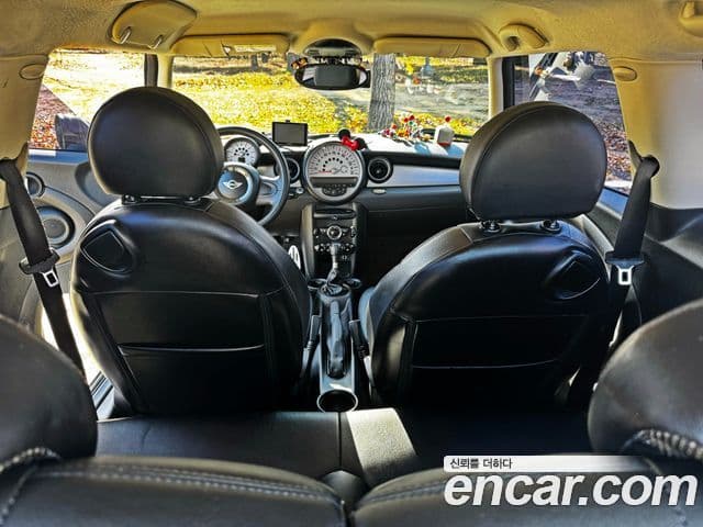 Mini Cooper SE, 2011 18