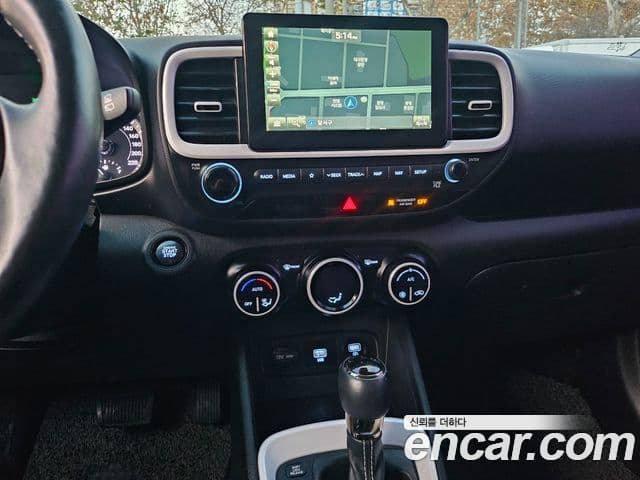 Hyundai Venue 1.6 Flux, 2020 13