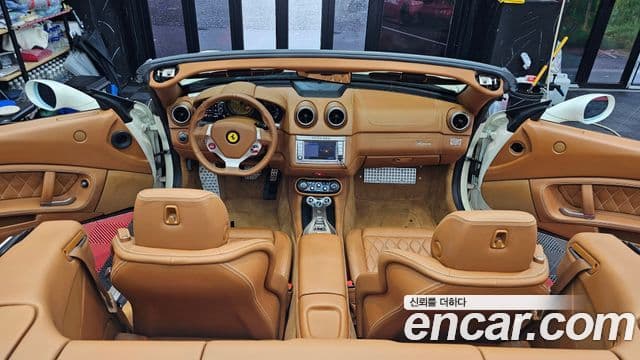 Ferrari 캘리포니아 4.3 V8, 2011 7