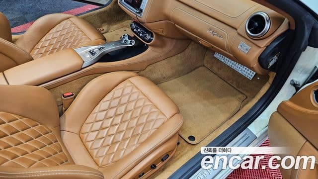 Ferrari 캘리포니아 4.3 V8, 2011 13