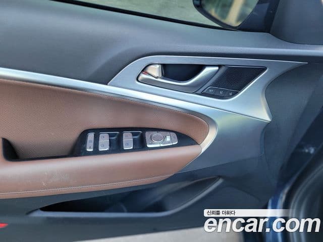 Genesis G70 Elite, 2019 12