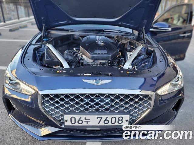 Genesis G70 Elite, 2019 18