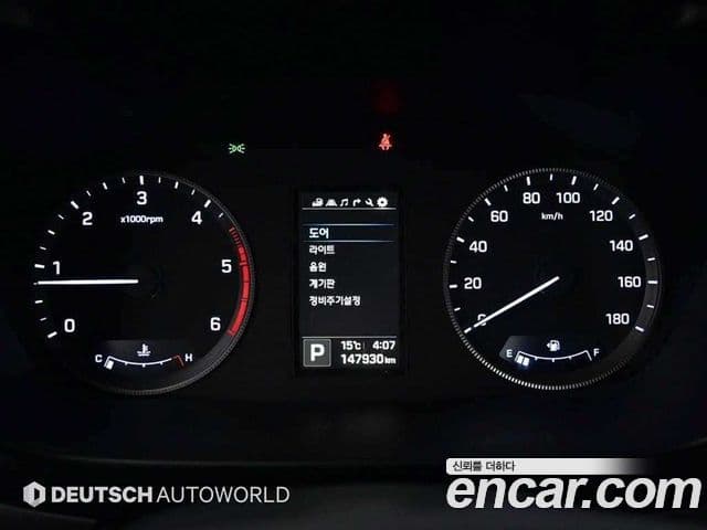 Hyundai 쏠라티 лимузин, 2017 8