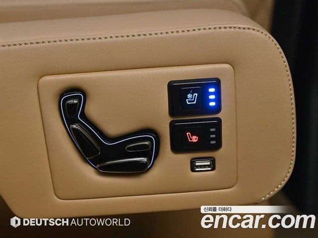 Hyundai 쏠라티 лимузин, 2017 16