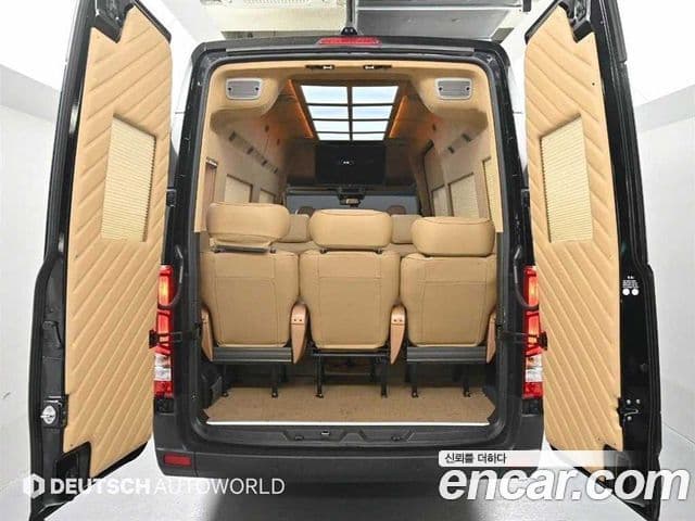 Hyundai 쏠라티 лимузин, 2017 20