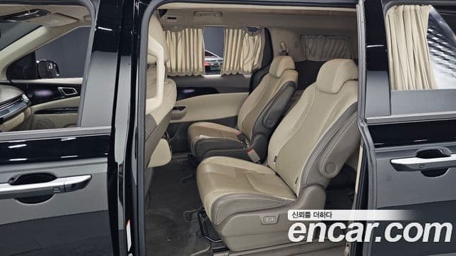 Kia Carnival 4세대 Signature, 2021 11