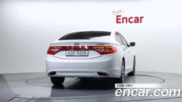 Hyundai Grandeur HG Luxury, 2011 4