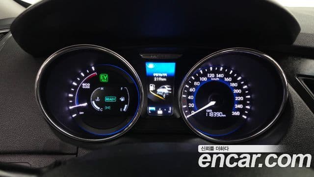 Hyundai Sonata гибрид Modern, 2013 8