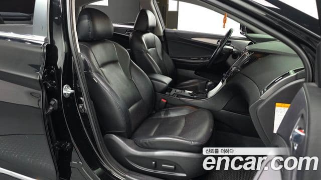 Hyundai Sonata гибрид Modern, 2013 10