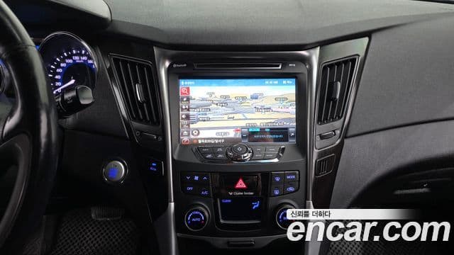 Hyundai Sonata гибрид Modern, 2013 15