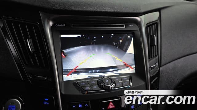 Hyundai Sonata гибрид Modern, 2013 16