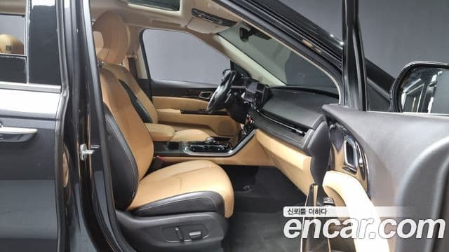 Kia Carnival 4세대 Signature, 2021 11