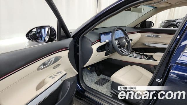 Genesis GV70, 2025 10