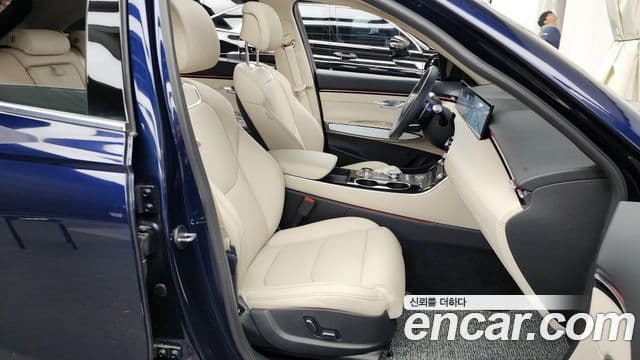 Genesis GV70, 2025 11